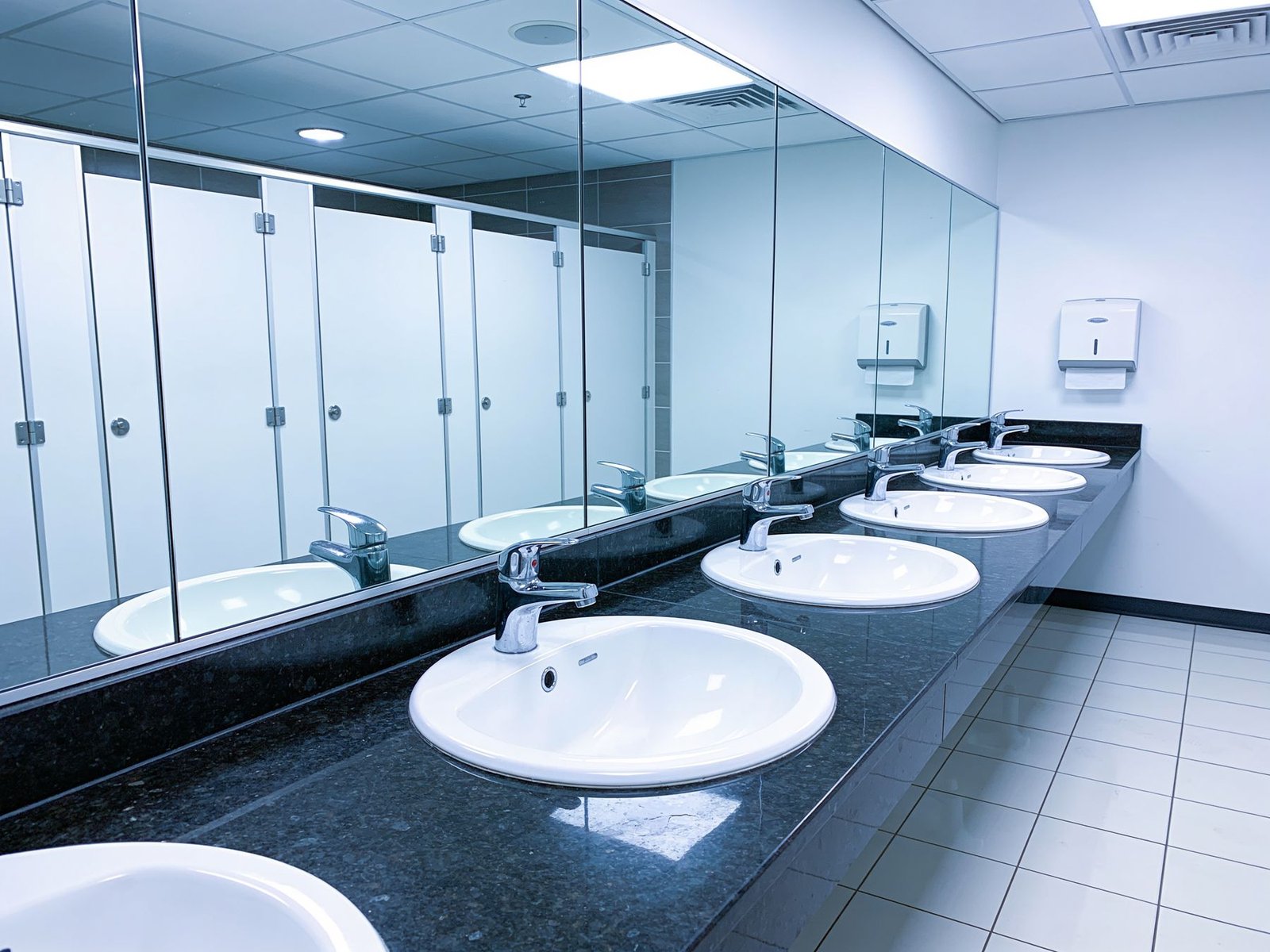 A spotless commercial washroom